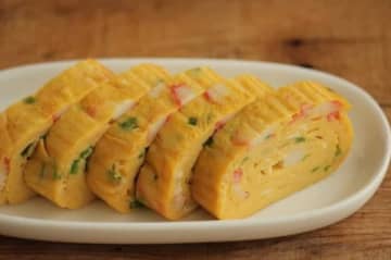 冷蔵庫にあるものでOK！お弁当にも◎な「卵焼き」レシピ