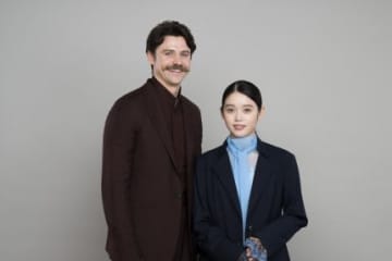 連続テレビ小説「ばけばけ」主演の髙石あかり「言葉が通じないからこそ生まれる夫婦の可愛らしさを大切に」トミー・バストウ「あかりさんに助けられています」夫婦役の２人が込めた思い【インタビュー】