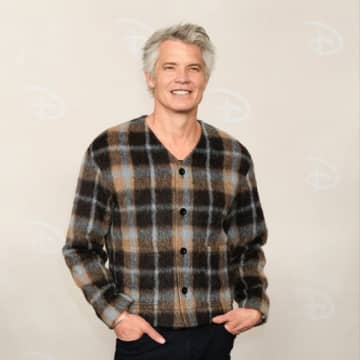 ティモシー・オリファント、『ザ・アドベンチャーズ・オブ・クリフ・ブース』の出演話はデマ！？