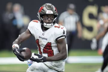 バッカニアーズWRゴッドウィンとOTワーフス、イーグルス戦での今季初出場はクエッショナブル