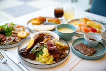 【新浦安】つながるミートパーティー〜肉 × ○○の無限レシピを楽しもう〜！「ワクワクが止まらない」楽しく美味しいブッフェを体験してきました！