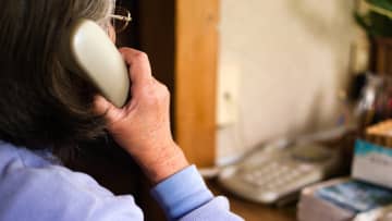 目ぇ覚ませ！69歳元教師の夫が妻に激怒…原因は「子どもに迷惑かけたくない」と躍起になる66歳妻の“暴走”【CFPが警告】