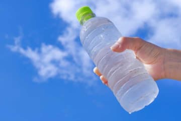 厳しい残暑を乗り切る水分補給の方法　寒暖差で疲労蓄積…“秋バテ”予防に胃腸の回復は不可欠