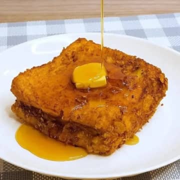 【フレンチトーストの簡単アレンジ♡】沼るおいしさ！これ知ってる？おうちで簡単新感覚フレンチトーストアレンジまとめ3選