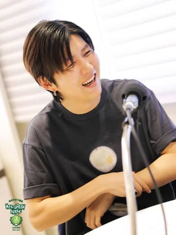 Mrs. GREEN APPLE若井滉斗「『こいつ誰やねん！』状態だよね（笑）」MCをつとめる音楽バラエティ番組発のライブイベントを振り返る
