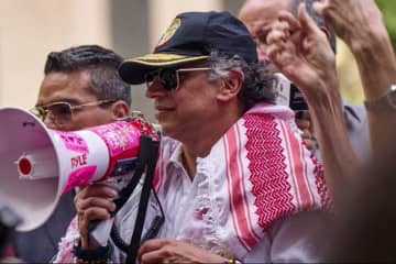 米、コロンビア大統領のビザ取り消し　米兵にトランプ氏への不服従を呼びかけ