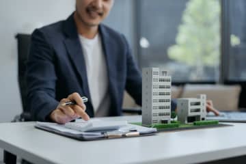 マンションは「築20年」が売り時？築年数ごとに変わる“売却しやすさ”と価格の相場を解説