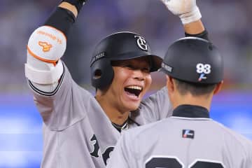 巨人が9回5得点で大逆転　土壇場で佐々木が値千打…最大5点差跳ね返す、負ければ3位確定
