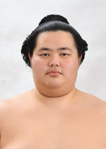 琴桜が右膝の靱帯損傷で休場　全治3週間、大の里は不戦勝