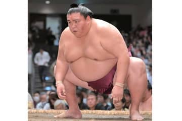 大相撲中継の「なんかイカつい人！」に視聴者釘づけ　「どうしても目が…」漂うオーラの正体は