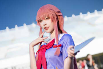 【コスプレ】台湾美女による「未来日記」我妻由乃の狂気がすごい！目が合うとぞわっとする独特の美しさの虜になる【写真7枚】