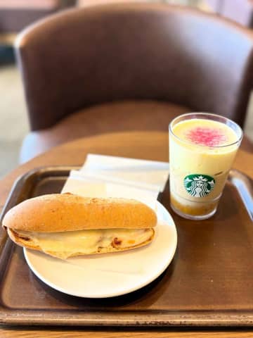 【スタバ】今しか食べられない「新作チーズグルメ」に注目♡