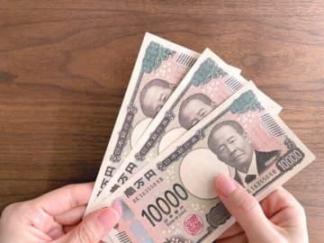 月5万円の収入も！「節約」より簡単＆効果的かも？手軽に「副収入」が得られる3つの方法