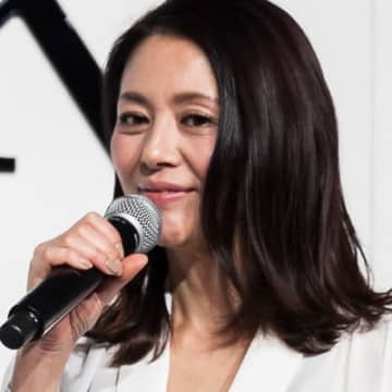 小泉今日子、還暦を迎える来年26年に大規模ホールツアー開催！「60歳までは歌おう」その先の景色は