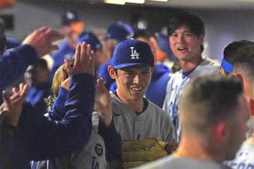 ド軍シーズン最終カード3連戦初戦白星 大谷翔平 2年連続の50本塁打＆20盗塁達成！佐々木朗希は圧巻投球！
