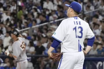 DeNA、9回4点リード守れず逆転負け…齊藤明雄氏「伊勢は腕が振れてない。この試合の伊勢は何投げても打たれていた」とバッサリ