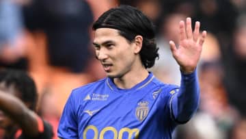 30歳日本代表MF、仏リーグ痛恨敗戦で「期待外れ」と厳しい採点…監督は新システムを自己弁護
