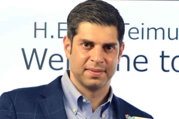「我が家には、ピリピリした空気が漂っています」　ジョージア大使が万全の対策で臨む“熱い戦い”とは