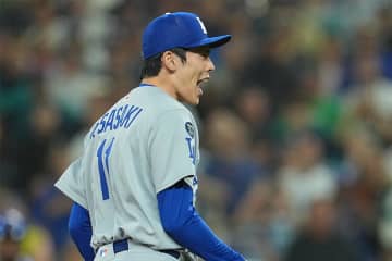 ロハスが快投の佐々木朗希を絶賛「態度がすべてを物語っている。投げる姿を見るのが楽しみ」マウンドでの姿勢を評価