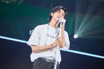 【公演レポ】パク・ヒョンシク、愛にあふれた初ファンコン！ ファンと刻む“新たな始まり”