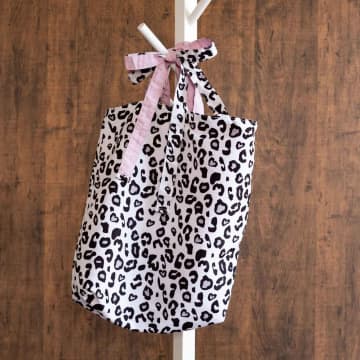 やっぱり【ダイソー】が優秀！ 1つあると重宝しそう♡「トートバッグ」