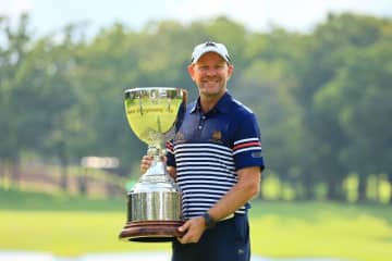 55歳が劇的イーグルで逆転優勝　T・スリロットは史上4人目快挙ならず【日本プロシニア】