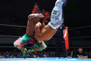 【新日本】高橋ヒロムが石森太二下しＧＨＣジュニア王座Ｖ１　次期挑戦者のＥｉｔａに襲撃受ける