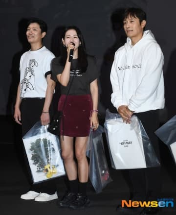 【PHOTO】イ・ビョンホン＆ソン・イェジン＆パク・ヒスンら、映画「仕方ない」舞台挨拶に出席