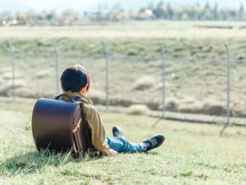 「なぜ学校に行かないといけないの？」と問われた大人の常套句は「口答えを封じる呪文」だった