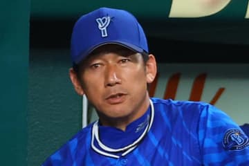 【ＤｅＮＡ】再び下克上へ…終盤に一挙８得点で自力２位確定　巨人は延長戦の最中に３位決定