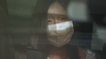 勤務先のガールズバーのトイレで出産直後に赤ちゃん殺害か…22歳女を逮捕　赤ちゃんの入ったバケツ持ち出頭