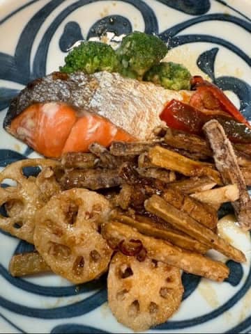 ごぼうと蓮根のから揚げで秋鮭のワンプレート！