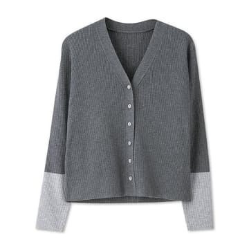 しまむらの新作コラボトップス売り切れ早そう…！可愛いのに2000円以下で秋コーデの救世主♡