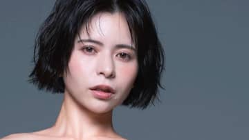 紅羽祐美、フルヌード前の脱ぎかけ