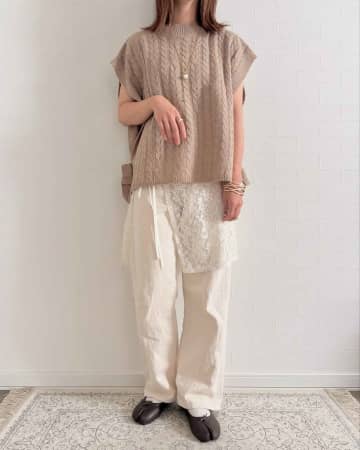 1枚足すだけ！→ 即おしゃれ【しまむら】「淡色ベスト」で一気に垢ぬけ♡