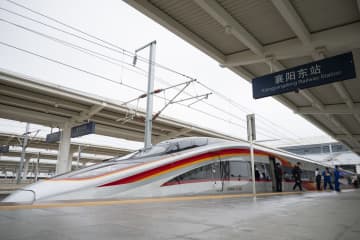 中国湖北省で襄荊高速鉄道が開業