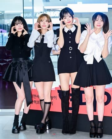 ペンライトのデザイン“盗用疑惑”でファンが対立する韓国2グループ　芸能製作者協会が仲裁に