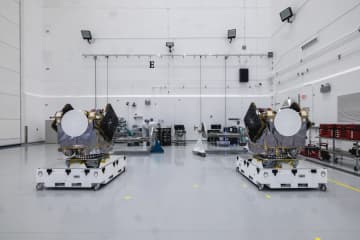 双子の探査機、フロリダに到着–ブルーオリジンの巨大ロケット「ニューグレン」で打ち上げへ