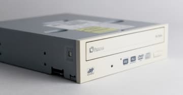 プレクスターが自社開発した最後のDVD±R/RWドライブ「PX-760A」（2006年頃～）：ロストメモリーズ File010（再掲）