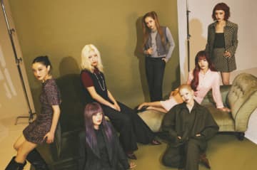 注目の7人組ガールズグループ・XG、グッチの秋冬コレクションを纏って“モードの可能性”を表現