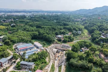 成渝中線高速鉄道の縉雲山トンネルが貫通　中国重慶市