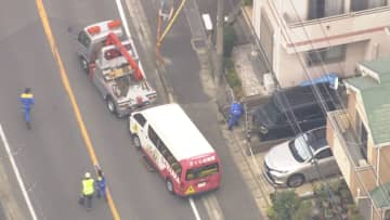 「泣いてる子も何人かいた」幼稚園バスが住宅突っ込み園児ら10人搬送…死亡の40代男性運転手は乗車前“異変なし”　千葉