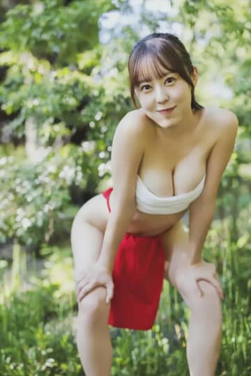 音羽美奈、人生初の滝行挑戦でふんどしショット披露「週刊SPA!」アザーカット5点公開