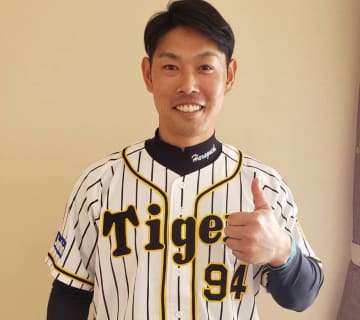 がんから一軍復帰した「奇跡の男」阪神・原口文仁が今季限りで引退を表明。ファンから「癌から復帰したZOZOマリンの光景は忘れません」と惜別の声も