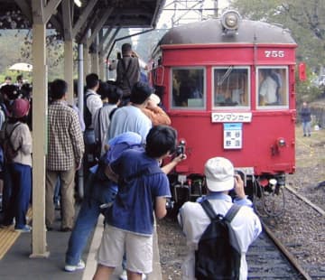 ＜あのころ＞谷汲線が75年の歴史に幕　24年前の9月30日