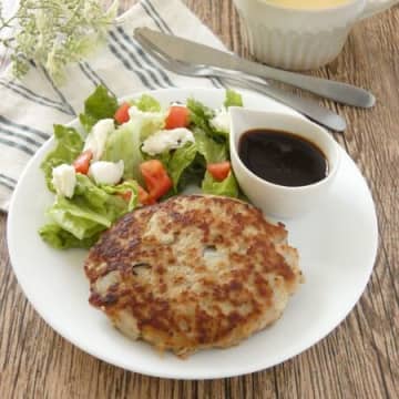 ハンバーグを作ろうと思ったらパン粉がない！代わりに「お麩」を使ったらバッチリでした