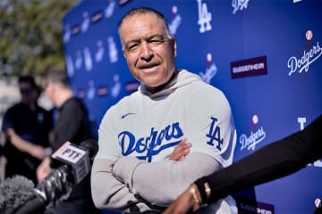 初戦の先発は？ ロバーツ監督「ヨシノブはかなりいいと思う。スネルも悪くない」ド軍ワイルドカード初戦へ準備完了