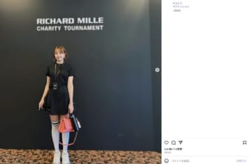 女子プロ、ソックスコーデを披露！ファンから絶賛の嵐