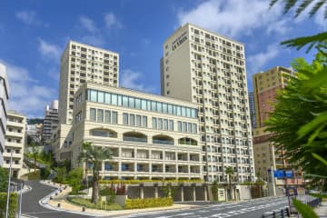 熱海駅から徒歩8分の海沿いに「ラビスタ熱海テラス」開業。天然温泉や混浴風呂、海を望むサウナ、4種の貸切風呂