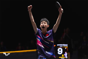 中国20歳の新鋭が日本のエースに金星「戦術がうまく機能した」世界4位の張本智和まさかの初戦敗退【卓球 チャイナスマッシュ】